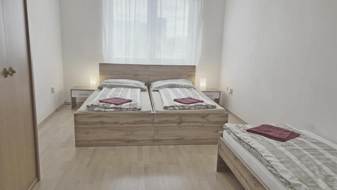 Apartmany Zlatovska Trencin Ngoại thất bức ảnh