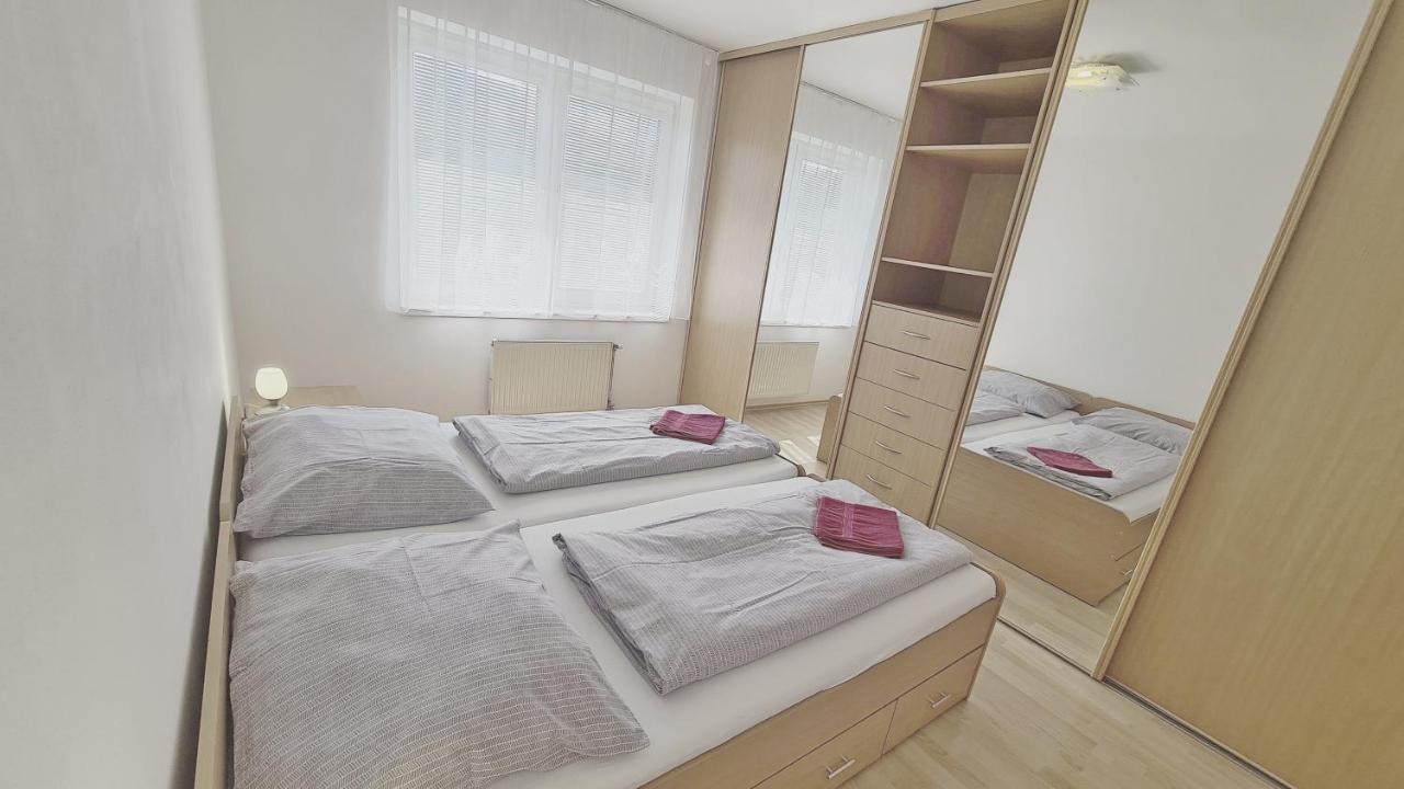 Apartmany Zlatovska Trencin Ngoại thất bức ảnh